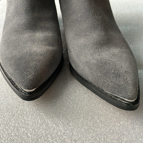 Marc Fisher Ankle Boots Size 7 Gray Suede Pointed Toe Chunky Heel Decor Toe Tips - Picture 2 of 13